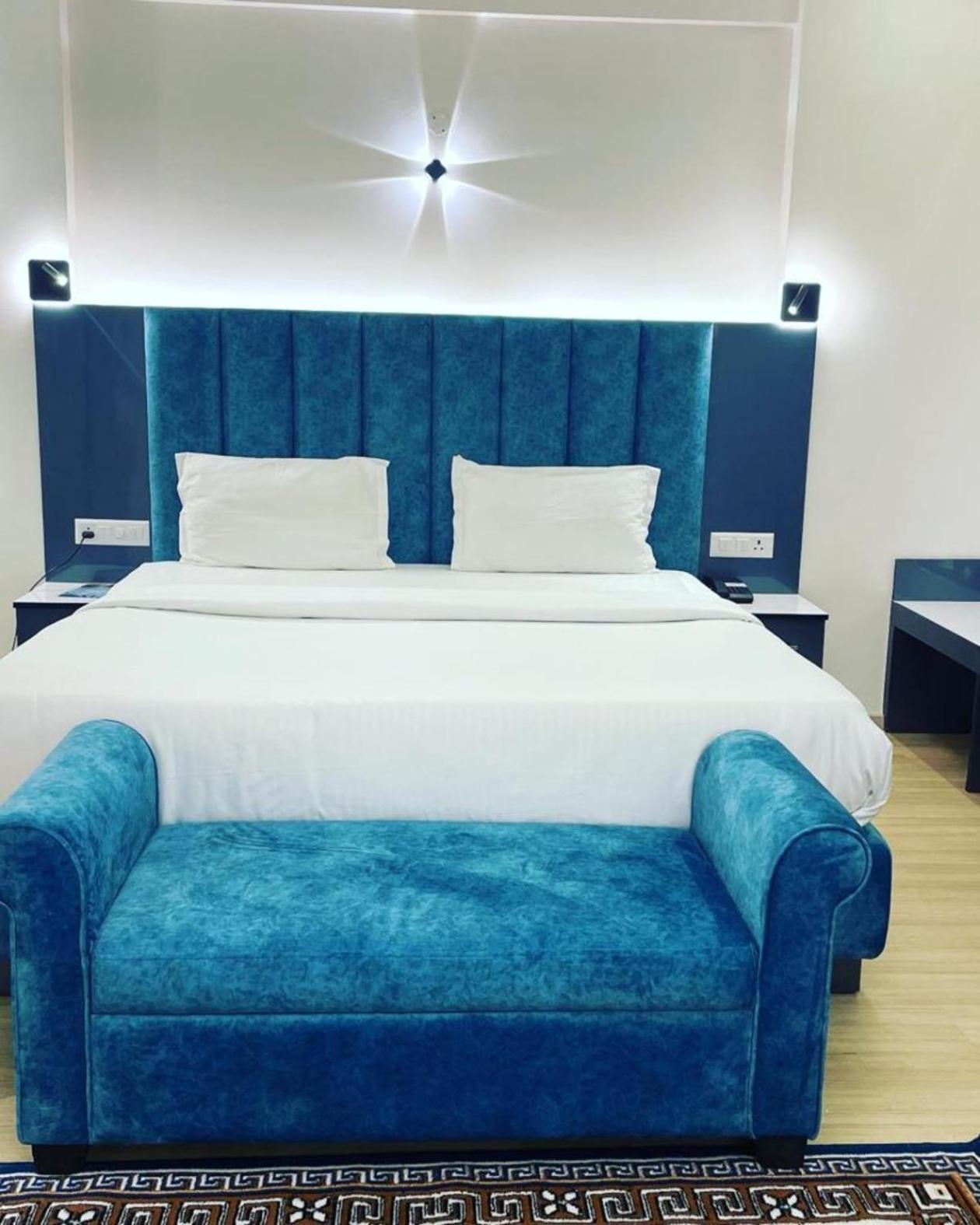 The Grace Residency - Gomtinagar, Lucknow Aparthotel Esterno foto