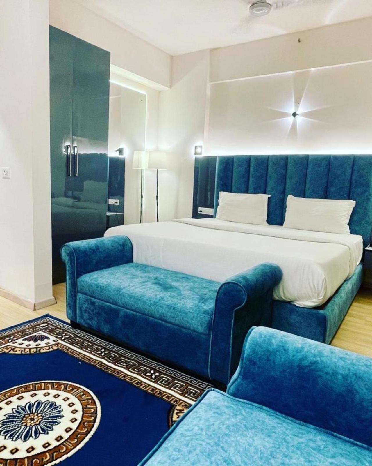 The Grace Residency - Gomtinagar, Lucknow Aparthotel Esterno foto