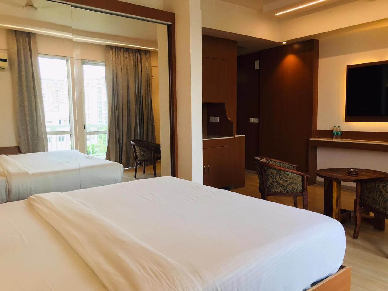 The Grace Residency - Gomtinagar, Lucknow Aparthotel Esterno foto