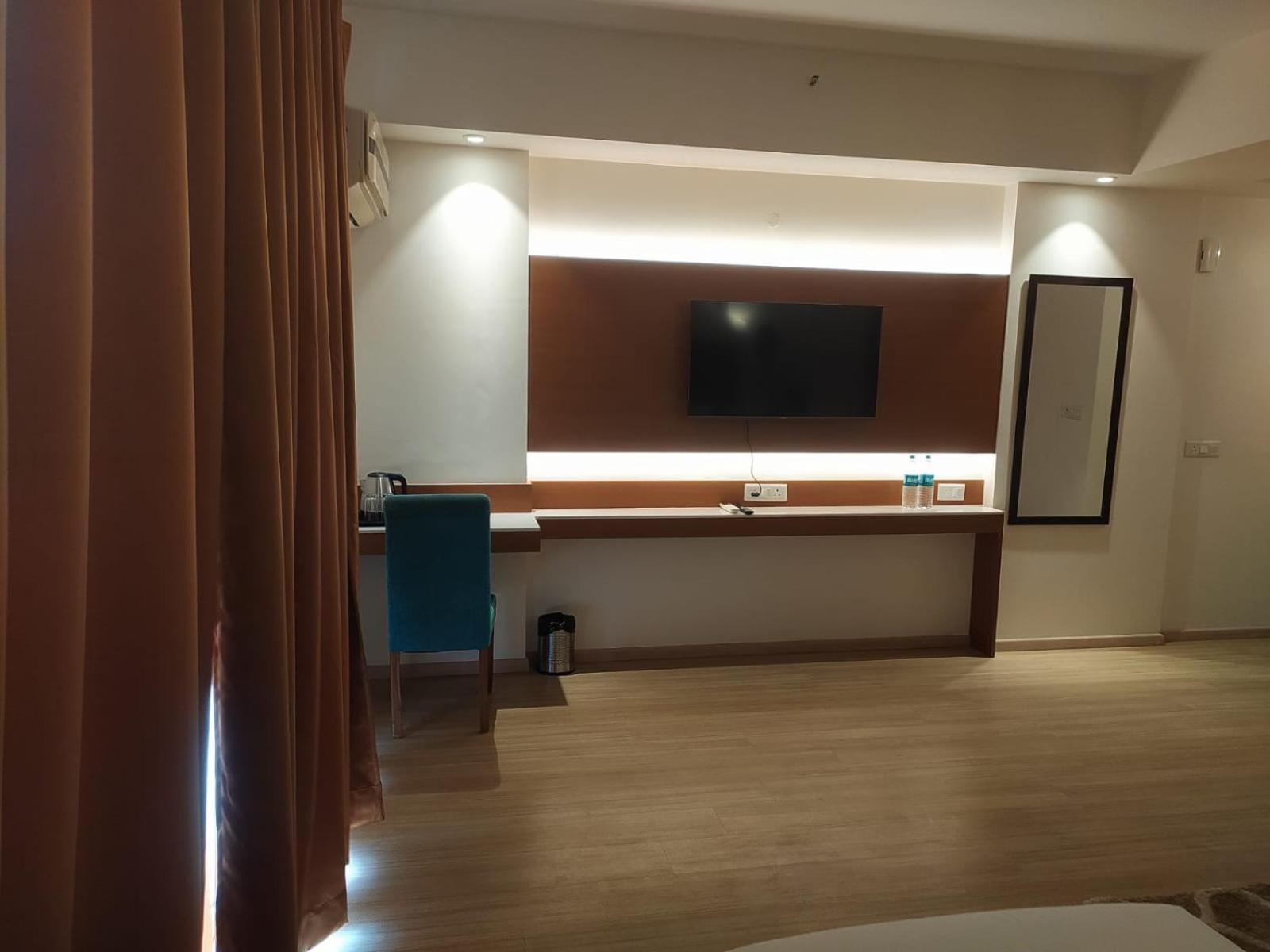 The Grace Residency - Gomtinagar, Lucknow Aparthotel Esterno foto